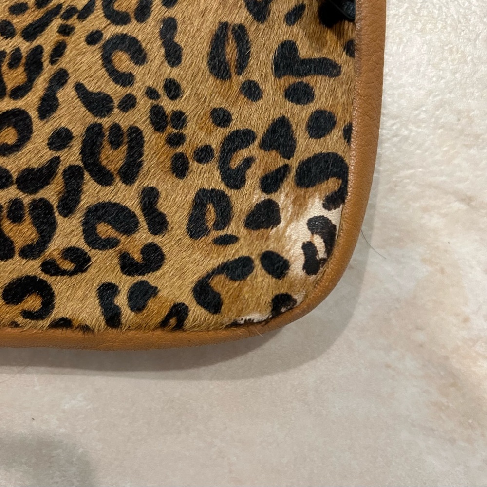 Fossil Leopard Print Crossbody Bag - Picture 4 of 9